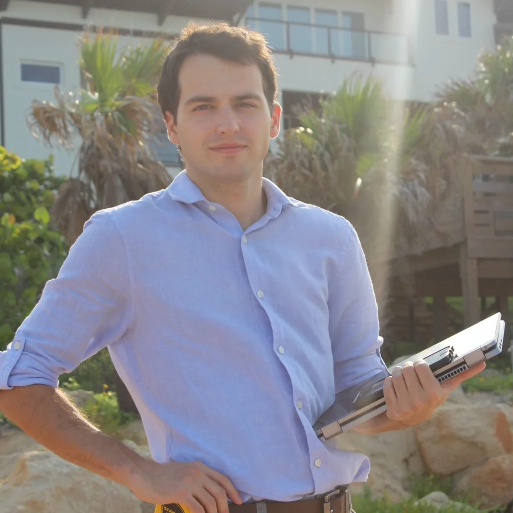 Gaspar Zalba, mechanical engineer, architectural designer, project manager, BIM consultant for home builders and designers