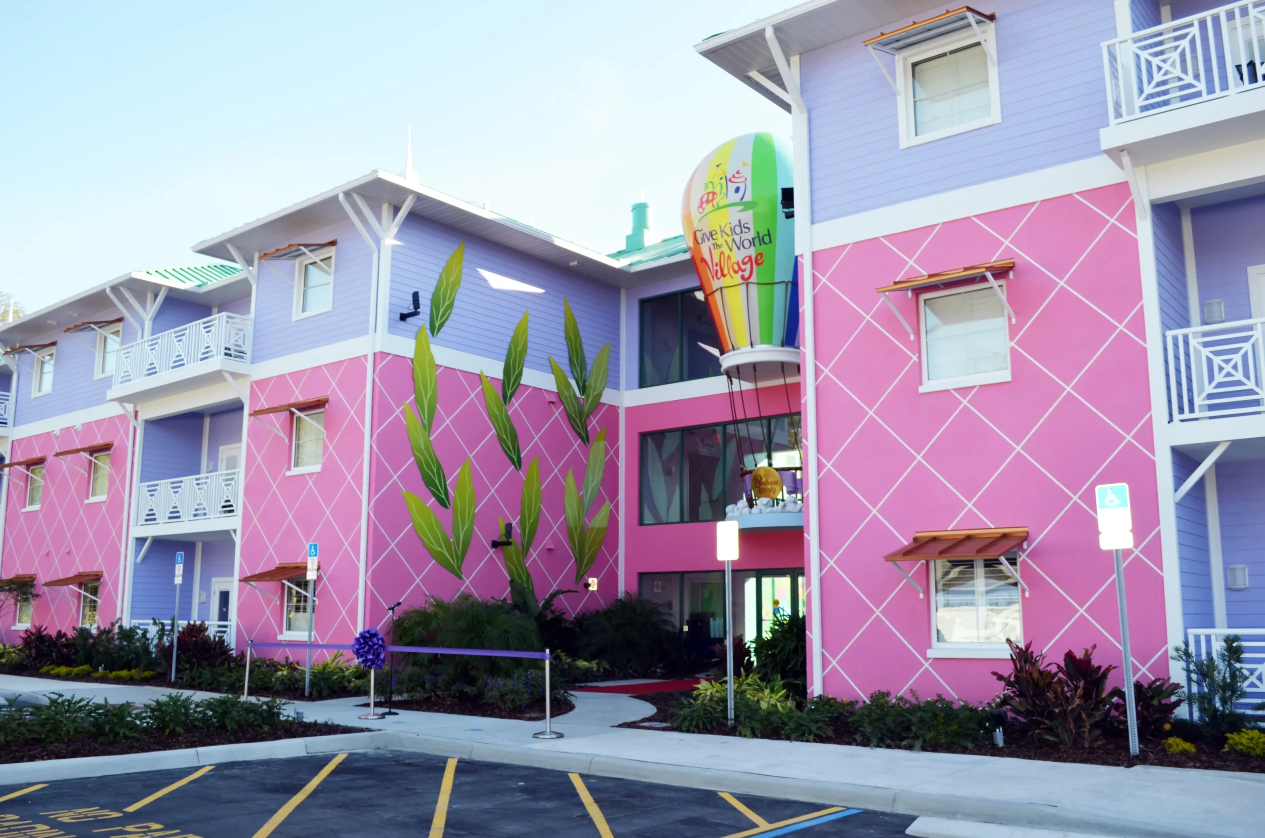 Banyan Park exterior, an inclusive resort near Disney at Give Kids The World, designed by architect Benjamin P. Butera.